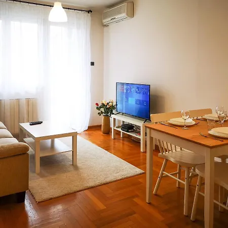 Filinhome Dusana 3-bedroom شقة