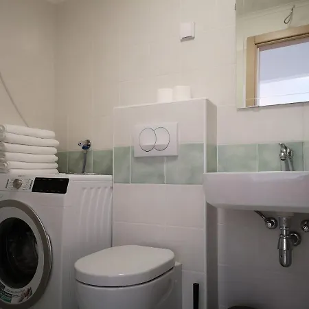 Filinhome Dusana 3-bedroom Apartment Novi Sad