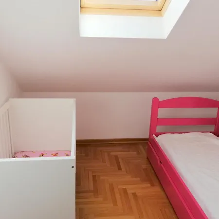 Apartment Filinhome Dusana 3-bedroom Novi Sad